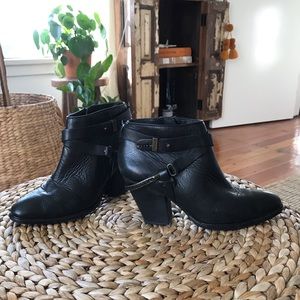 Dolce Vita boots, size 6.5 - black